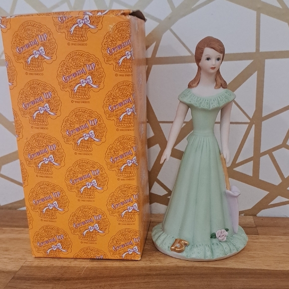 Growing Up Age 15 Brunette - Picture 2 of 8